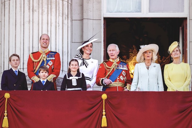 Keluarga Kerajaan Inggris di Acara Trooping the Colour