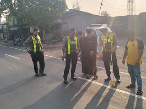 2 Siswa MTs Gresik Tewas Terlindas Truk di Gempol Pasuruan 2 Siswa MTs Gresik Tewas Terlindas Truk di Gempol Pasuruan