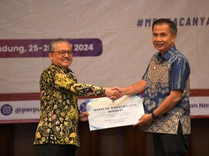 Pj Gubernur Apresiasi Perpusnas Beri 726.000 Buku untuk 726 Desa di Jabar