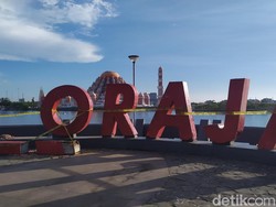 Melihat TKP Pengunjung Pantai Losari Tewas Tertimpa Huruf T Anjungan Toraja