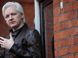 Kesepakatan dengan AS Bikin Pendiri WikiLeaks Julian Assange Bebas Kesepakatan dengan AS Bikin Pendiri WikiLeaks Julian Assange Bebas