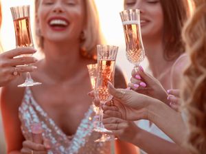 Pengantin Wanita Ini Dihujat karena Membatasi Tamu Minum Saat Pesta