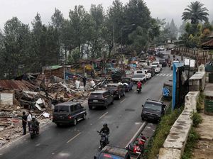 Usai Bongkar Kios Pedagang, Pemkab Bogor Bakal Cek Izin Bangunan di Puncak Usai Bongkar Kios Pedagang, Pemkab Bogor Bakal Cek Izin Bangunan di Puncak