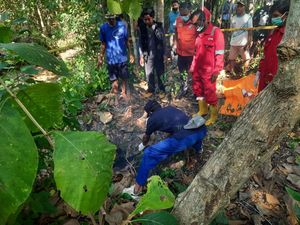 3 Fakta Temuan Mayat Wanita Tangan Terikat di Saluran Air Pajangan Bantul 3 Fakta Temuan Mayat Wanita Tangan Terikat di Saluran Air Pajangan Bantul