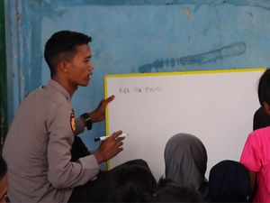 3 Pemuda Suku Anak Dalam Jambi Jadi Polisi, Ingin Majukan Warga Rimba 3 Pemuda Suku Anak Dalam Jambi Jadi Polisi, Ingin Majukan Warga Rimba