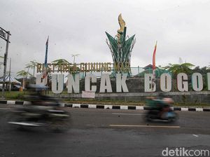 Bekas Area PKL di Puncak, Bogor Dipagari Bekas Area PKL di Puncak, Bogor Dipagari