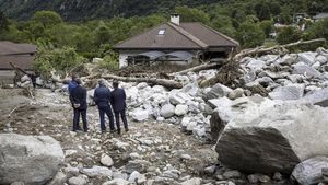 Potret Sisa-sisa Banjir Bandang yang Menerjang Swiss