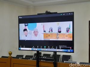 Poliandri Berujung Sekeluarga Tewas Dibantai, Pelaku Divonis 20 Tahun Bui Poliandri Berujung Sekeluarga Tewas Dibantai, Pelaku Divonis 20 Tahun Bui