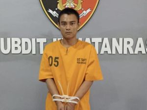Residivis Kambuhan di Pangkalpinang Diringkus Usai Bobol Kontrakan Warga Residivis Kambuhan di Pangkalpinang Diringkus Usai Bobol Kontrakan Warga