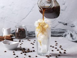 Mazagran, Racikan Es Kopi Pertama di Dunia yang Menyegarkan