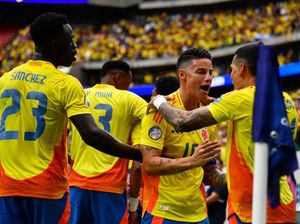 Kolombia Vs Paraguay: James Rodriguez cs Menang 2-1 Kolombia Vs Paraguay: James Rodriguez cs Menang 2-1