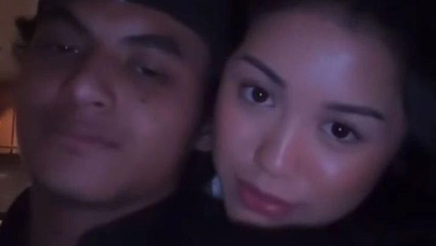 Vadel Badjideh dan Laura Meizani
