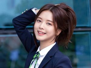 8 Transformasi Roh Jeong Eui Diduga Oplas, Manglingi di Drakor Hierarchy 8 Transformasi Roh Jeong Eui Diduga Oplas, Manglingi di Drakor Hierarchy