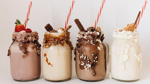 Cara mudah membuah milkshake yang lezat/Foto: Pexels/alleksana