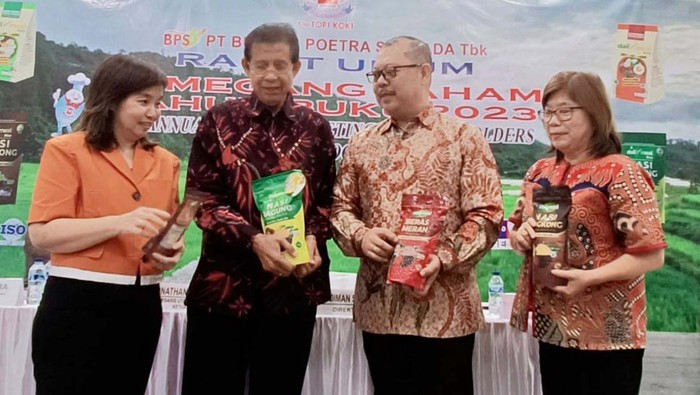 Emiten Ini Akan Bangun Pabrik Distribusi Beras di Jateng Emiten produksi dan distribusi beras ini menyiapkan belanja modal Rp 12 miliar. Mereka akan membangun pabrik baru di Jawa Tengah.