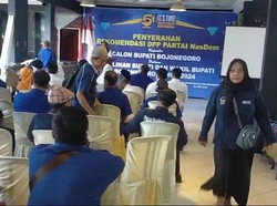 Aksi Walkout Kader NasDem Bojonegoro Warnai Penyerahan Rekom ke Anna Muawanah