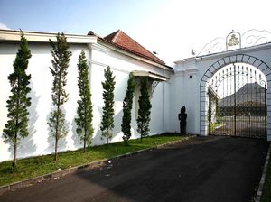 Tentang Raja Jawa yang Masih Eksis Hingga Saat Ini Tentang Raja Jawa yang Masih Eksis Hingga Saat Ini