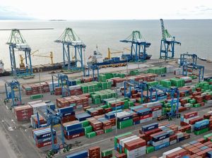 Makassar New Port Bakal Dikembangkan Jadi Pelabuhan Hub Makassar New Port Bakal Dikembangkan Jadi Pelabuhan Hub