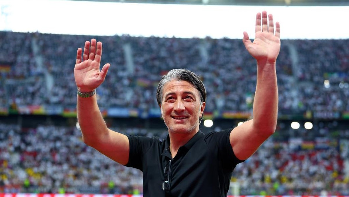 Pelatih Swiss, Murat Yakin, meyakini Italia bisa bermain dengan banyak cara. (Foto: Getty Images/Chris Brunskill/Fantasista