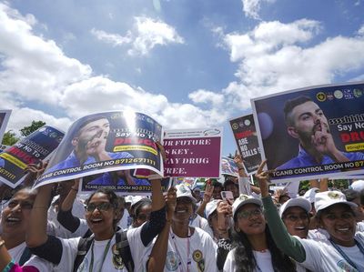 Pelajar di India Unjuk Rasa Peringati Hari Narkoba Internasional