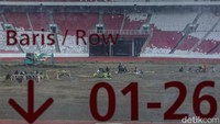 Pengerjaan rumput di Field of Play (FOP) lapangan pun dapat menyesuaikan dengan iklim dan cuaca di Jakarta.