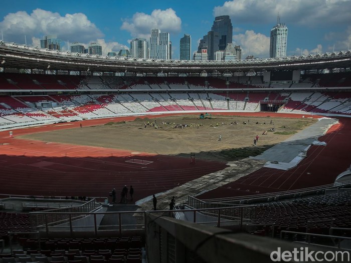 Revitalisasi Rumput SUGBK Dimulai