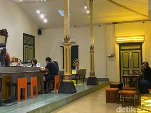 4 Keunikan Kafe di Rumah Kuno Ndalem Pembayun Yogyakarta 4 Keunikan Kafe di Rumah Kuno Ndalem Pembayun Yogyakarta