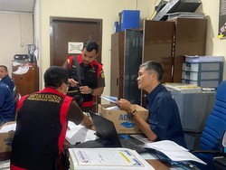 Kepanikan Nasabah Saat Kejari Usut Korupsi di BPR Bank Cirebon