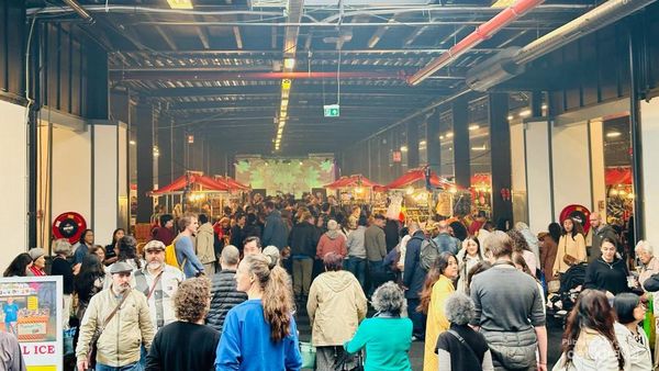 Potret Keramaian Pasar Indonesia di Den Haag Belanda