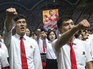 Unjuk Rasa Anti-AS Peringati 74 Tahun Perang Korea di Korut Unjuk Rasa Anti-AS Peringati 74 Tahun Perang Korea di Korut