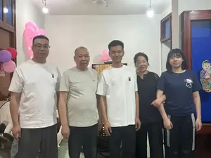 33 Tahun Hidup di Keluarga Miskin, Pria Ini Ternyata Aslinya Anak Orang Kaya