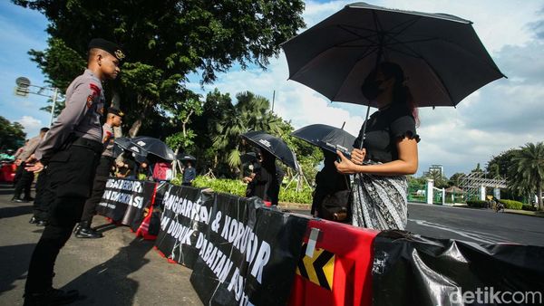 Aksi Kamisan ke-820 Soroti Korban Penyiksaan Internasional