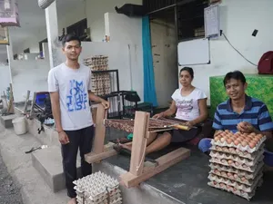 Kisah Wayan Sudiatmaja, Anak Penjual Telur Keliling yang Wujudkan Mimpi Kuliah di UGM Kisah Wayan Sudiatmaja, Anak Penjual Telur Keliling yang Wujudkan Mimpi Kuliah di UGM