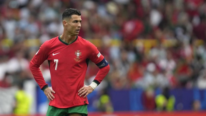Portugals Cristiano Ronaldo reacts during a Group F match between Turkey and Portugal at the Euro 2024 soccer tournament in Dortmund, Germany, Saturday, June 22, 2024. (AP Photo/Darko Vojinovic)
