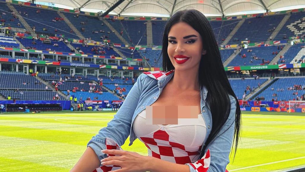 Penampilan Fans Bola Terseksi Selama Euro 2024, Disebut Bikin Pemain Salfok Penampilan Fans Bola Terseksi Selama Euro 2024, Disebut Bikin Pemain Salfok