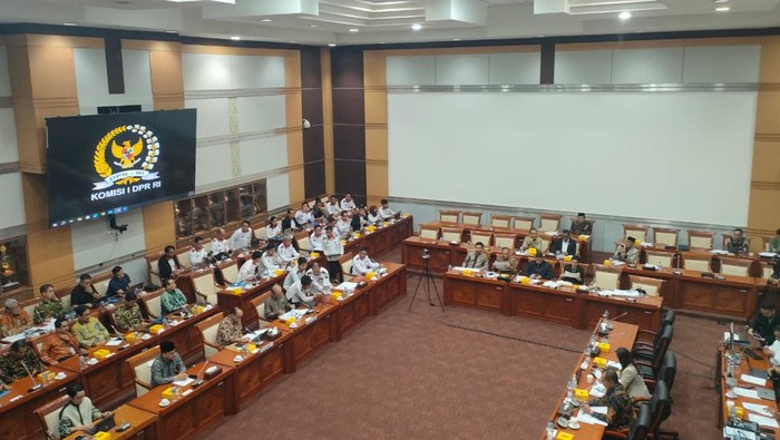 Komisi I dewan perwakilan rakyat rapat kerja dengan Menkominfo dan BSSN Komisi I dewan perwakilan rakyat rapat kerja dengan Menkominfo dan BSSN