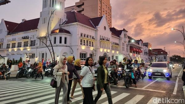 Potret Soft Opening Kota Lama Surabaya