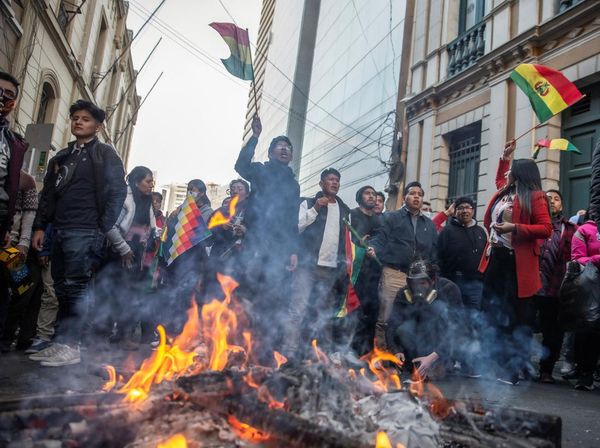 Mencekam! Warga Bolivia Bentrok dengan Tentara Melawan Kudeta