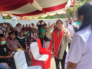 Kemensos Gelar Operasi Katarak Gratis di Tanimbar Maluku, Diikuti 240 Lansia