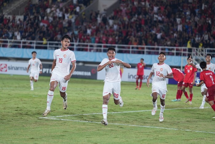 Laga Timnas Indonesia melawan Timnas Laos di Piala AFF U-16 2024, di Stadion Manahan Solo, Kamis (27/6/2024).