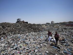 Tentara Israel Sebar Selebaran Minta Warga Gaza Mengungsi ke Selatan Tentara Israel Sebar Selebaran Minta Warga Gaza Mengungsi ke Selatan