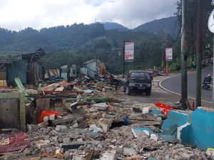 Usai Lapak PKL Dibongkar, Kini Vila Liar di Puncak Disasar Usai Lapak PKL Dibongkar, Kini Vila Liar di Puncak Disasar