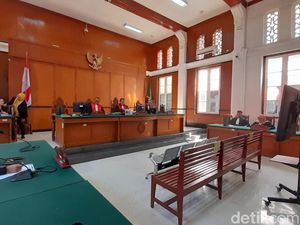 Pertimbangan Hakim Vonis 9 Tahun Penjara Eks Pejabat Makassar Sabri Pertimbangan Hakim Vonis 9 Tahun Penjara Eks Pejabat Makassar Sabri
