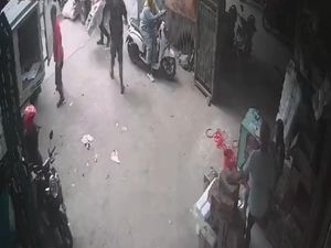 Ibu-ibu Jadi Korban Penjambret di Pasar Pandeglang, Duit Rp 42 Juta Raib