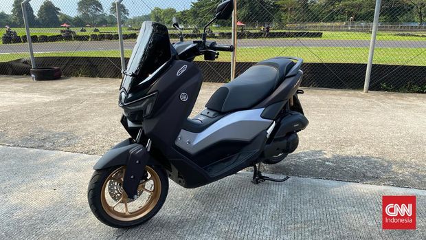 Uji berkendara Yamaha Nmax Turbo 2024 di Sentul, Bogor, Jawa Barat, Kamis (27/6/2024).