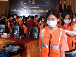 Hukuman Deportasi 103 WN Taiwan Pelaku Scamming di Bali