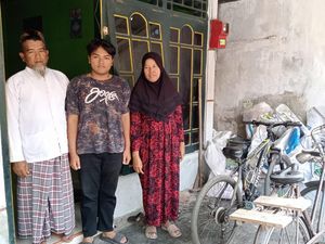 Putra Buruh Tani Ini Lolos UGM Tanpa Tes, Begini Kisah Harunya