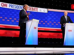 Saling Serang Biden-Trump di Panggung Debat Capres AS Saling Serang Biden-Trump di Panggung Debat Capres AS