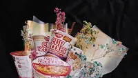 10 Buket Makanan Unik, Isi Mie Instan hingga Bawang Putih