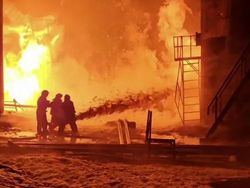 Ukraina Gempur Depot Minyak Rusia